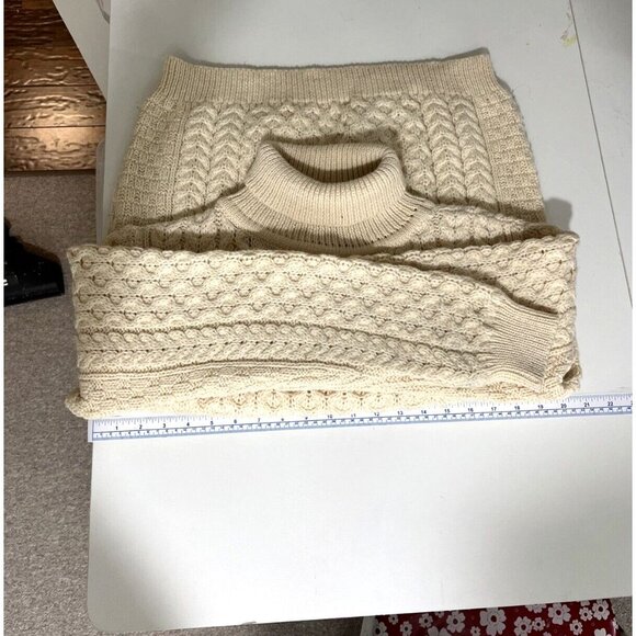 Inis Crafts Cream-Coloured Cable-Knit Thick Wool Sweater Women's Size M - Picture 9 of 10